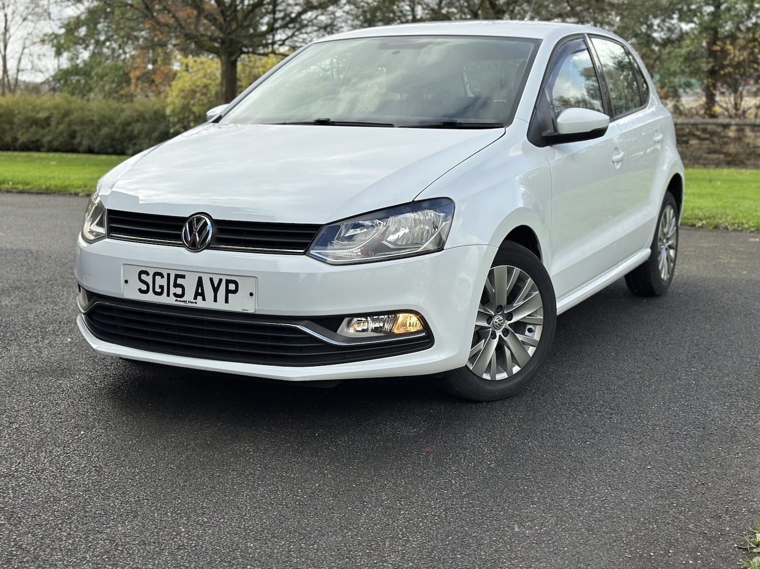 Used Volkswagen Polo 2015 for sale - 76439941: Photo 2
