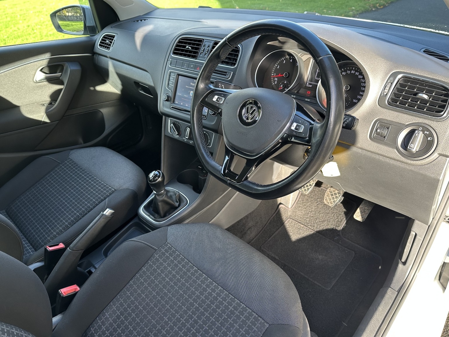 Used Volkswagen Polo 2015 for sale - 76439941: Photo 20