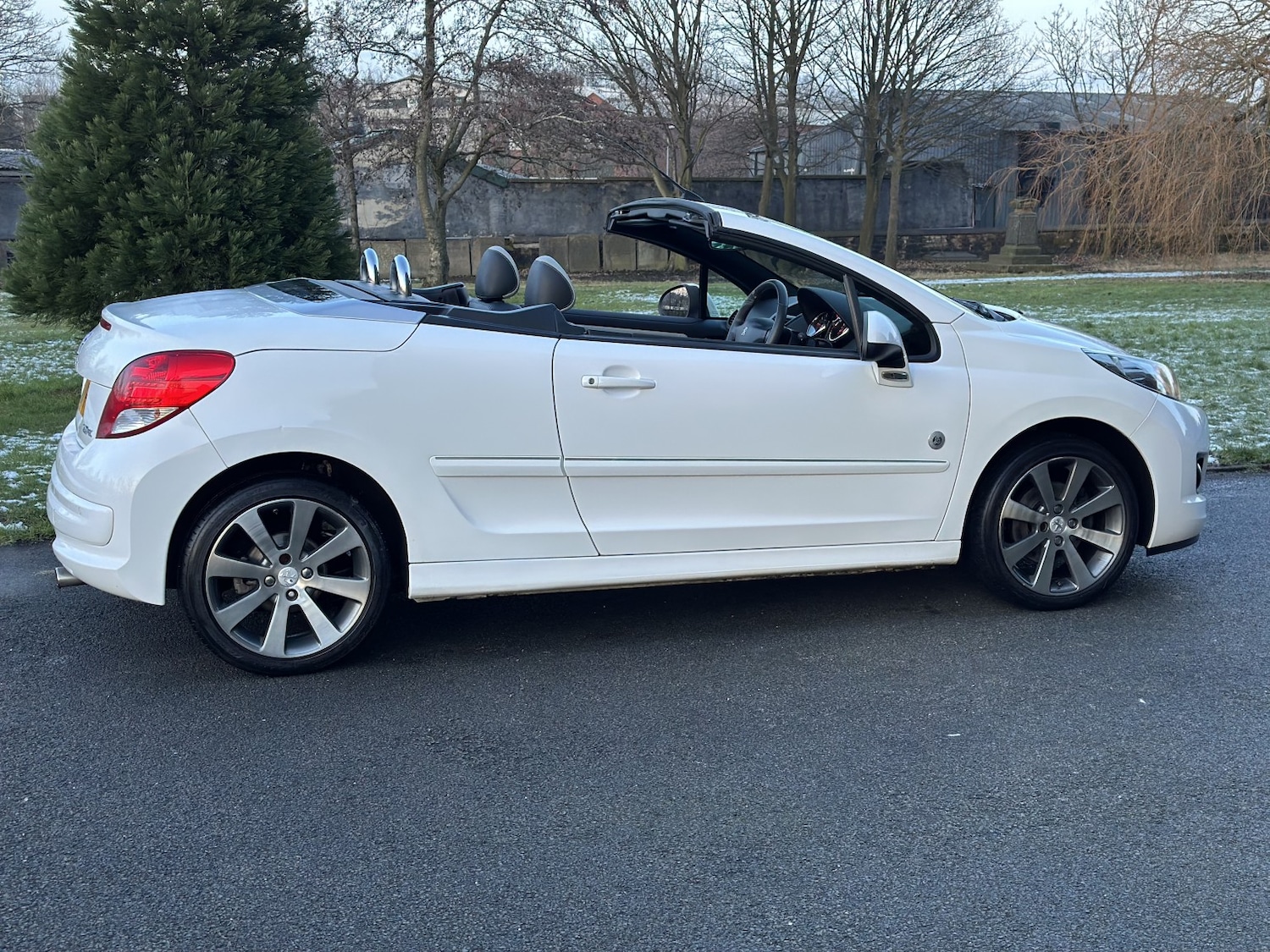 Used Peugeot 207 CC 2014 for sale - 77159269: Photo 12