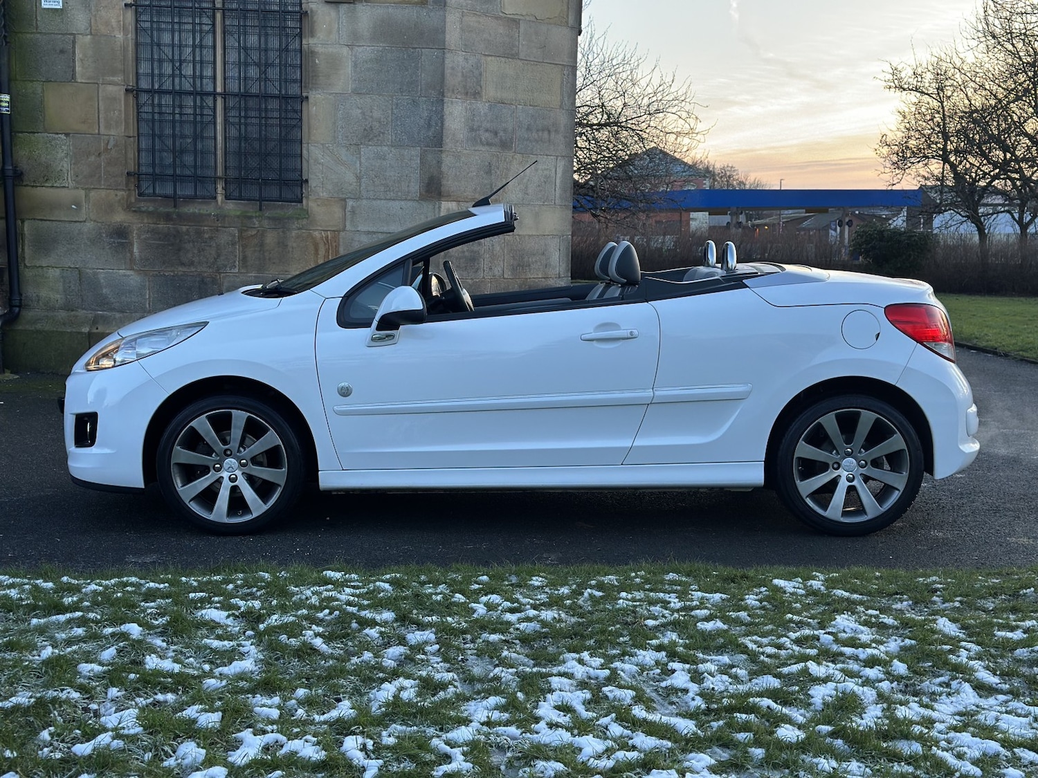 Used Peugeot 207 CC 2014 for sale - 77159269: Photo 15