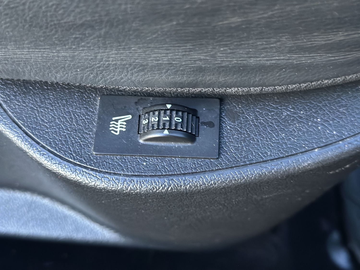 Used Peugeot 207 CC 2014 for sale - 77159269: Photo 29