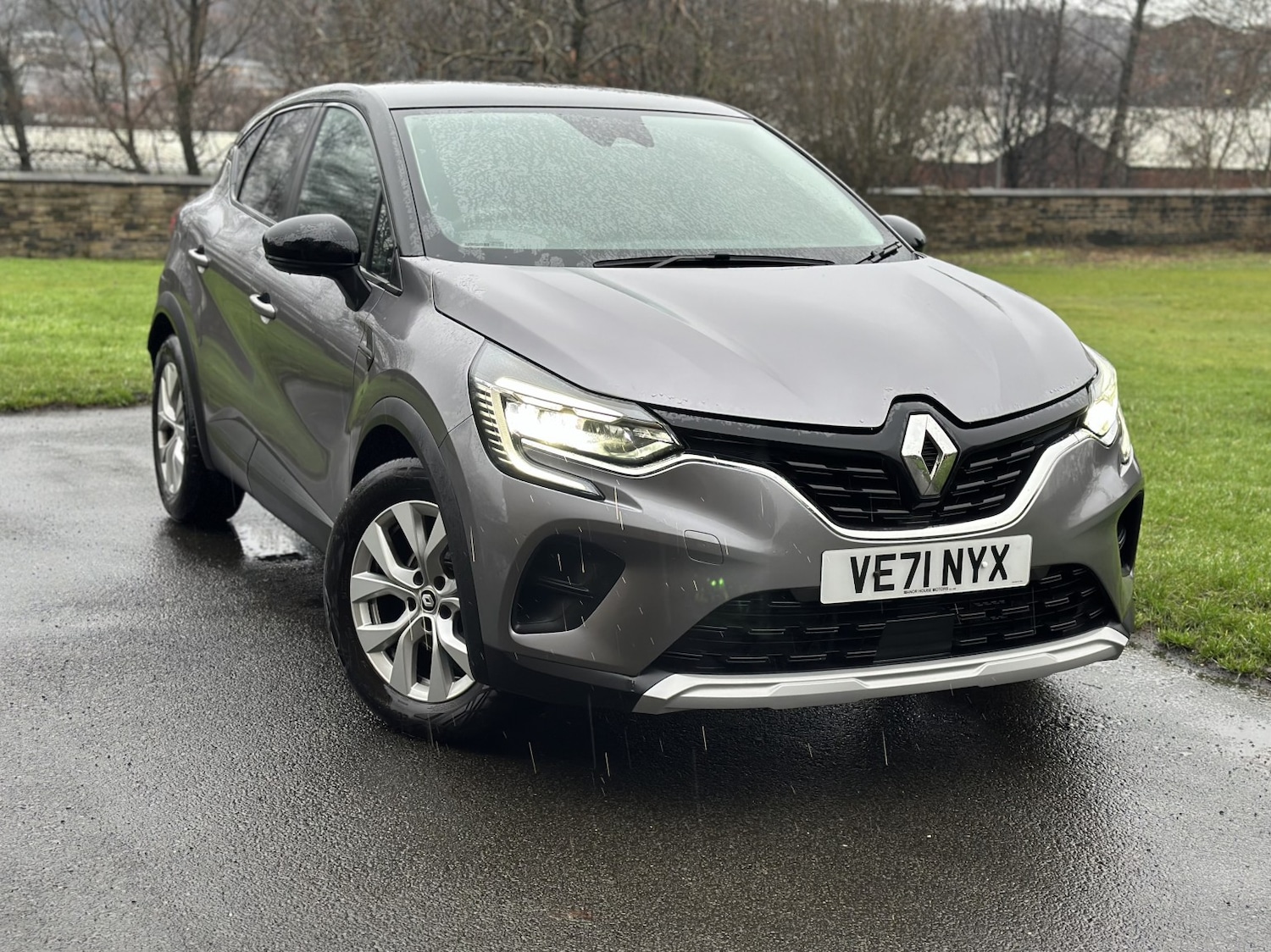 Used Renault Captur 2021 for sale - 76924430: Photo 1