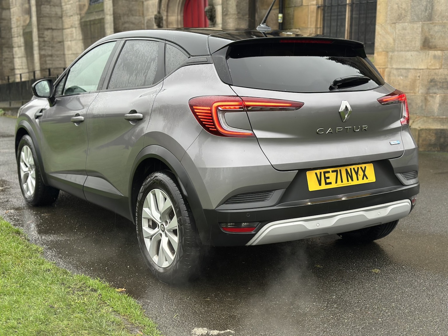 Used Renault Captur 2021 for sale - 76924430: Photo 9