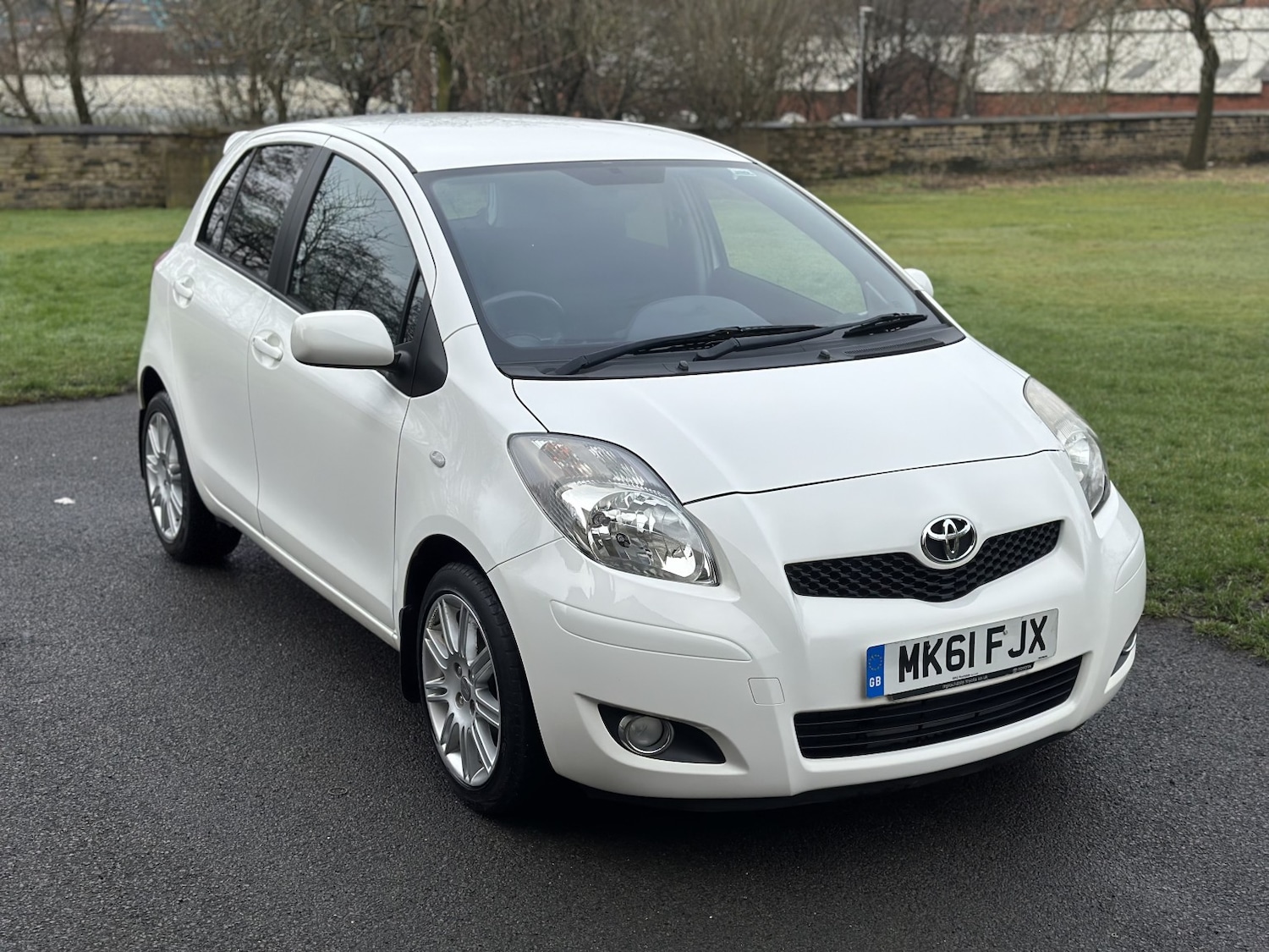 Used Toyota Yaris 2011 for sale - 77694319: Photo 12