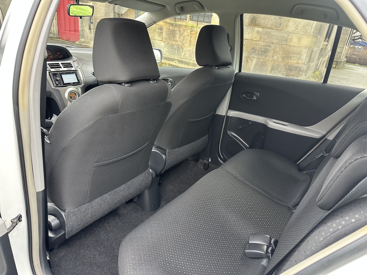 Used Toyota Yaris 2011 for sale - 77694319: Photo 19