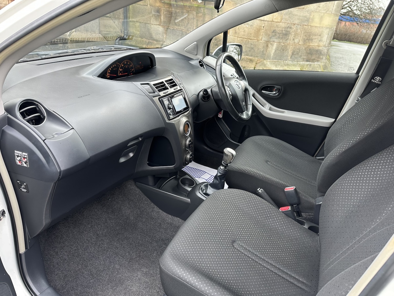 Used Toyota Yaris 2011 for sale - 77694319: Photo 20