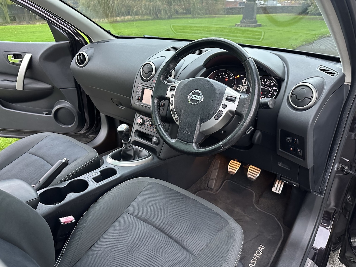 Used Nissan Qashqai 2012 for sale - 76387318: Photo 16