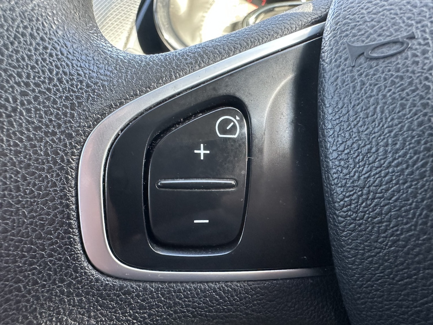 Used Renault Clio 2017 for sale - 77891687: Photo 25