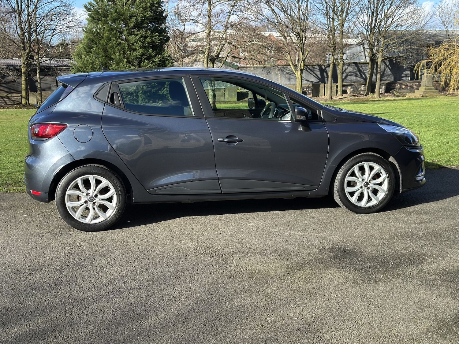 Used Renault Clio 2017 for sale - 77891687: Photo 5