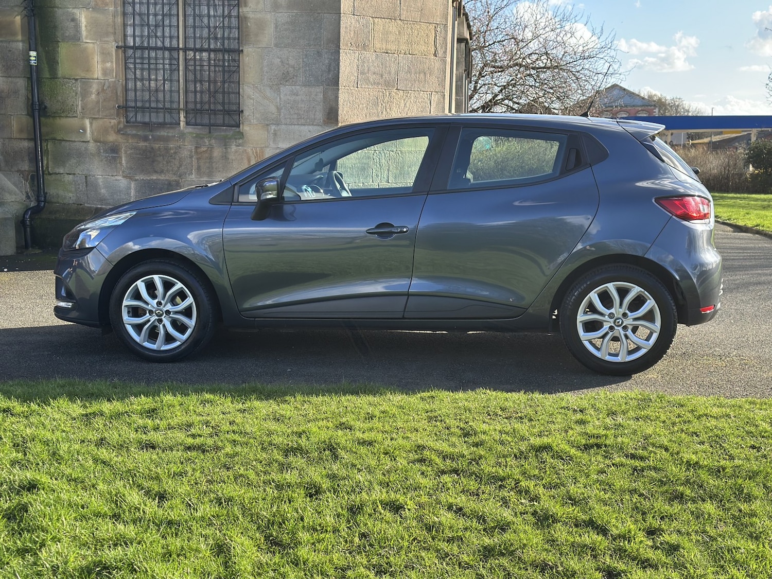 Used Renault Clio 2017 for sale - 77891687: Photo 9