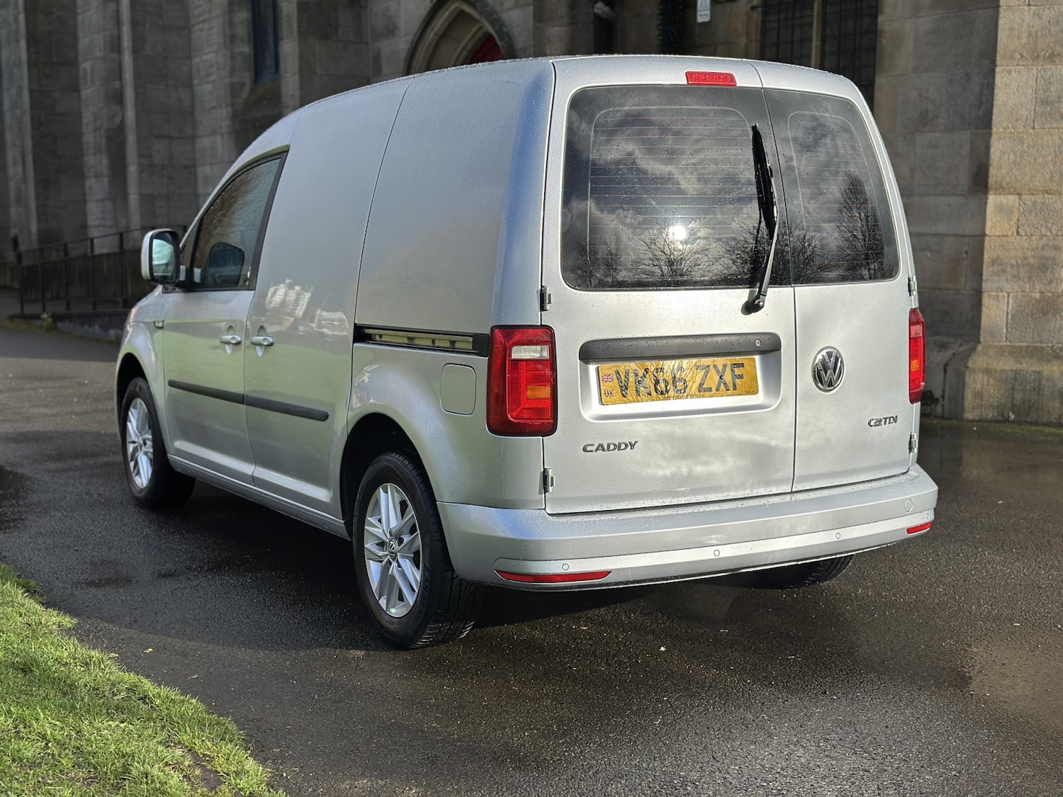 Used Volkswagen Caddy 2016 for sale - 77881088: Photo 8