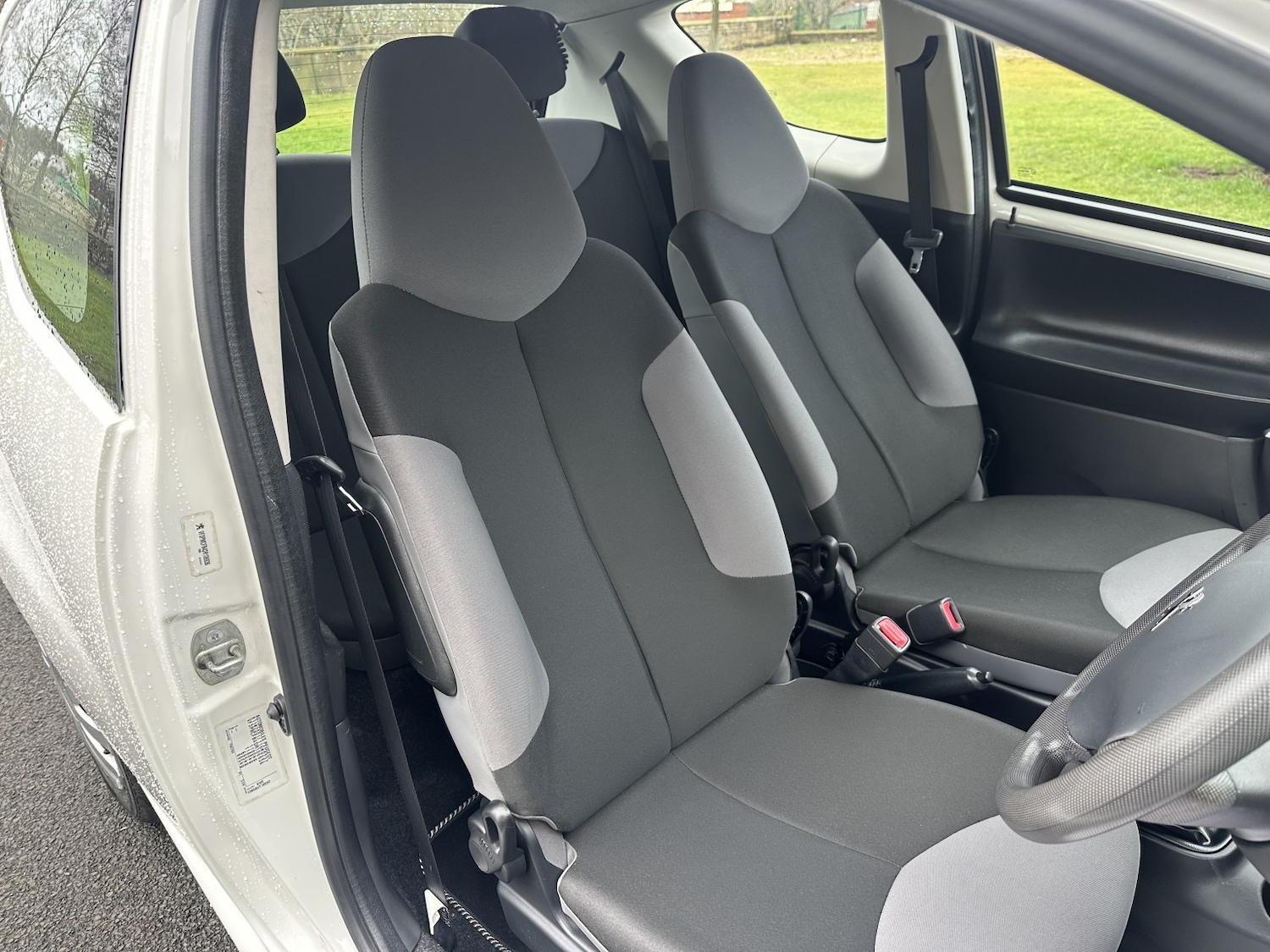 Used Peugeot 107 2014 for sale - 77535908: Photo 12