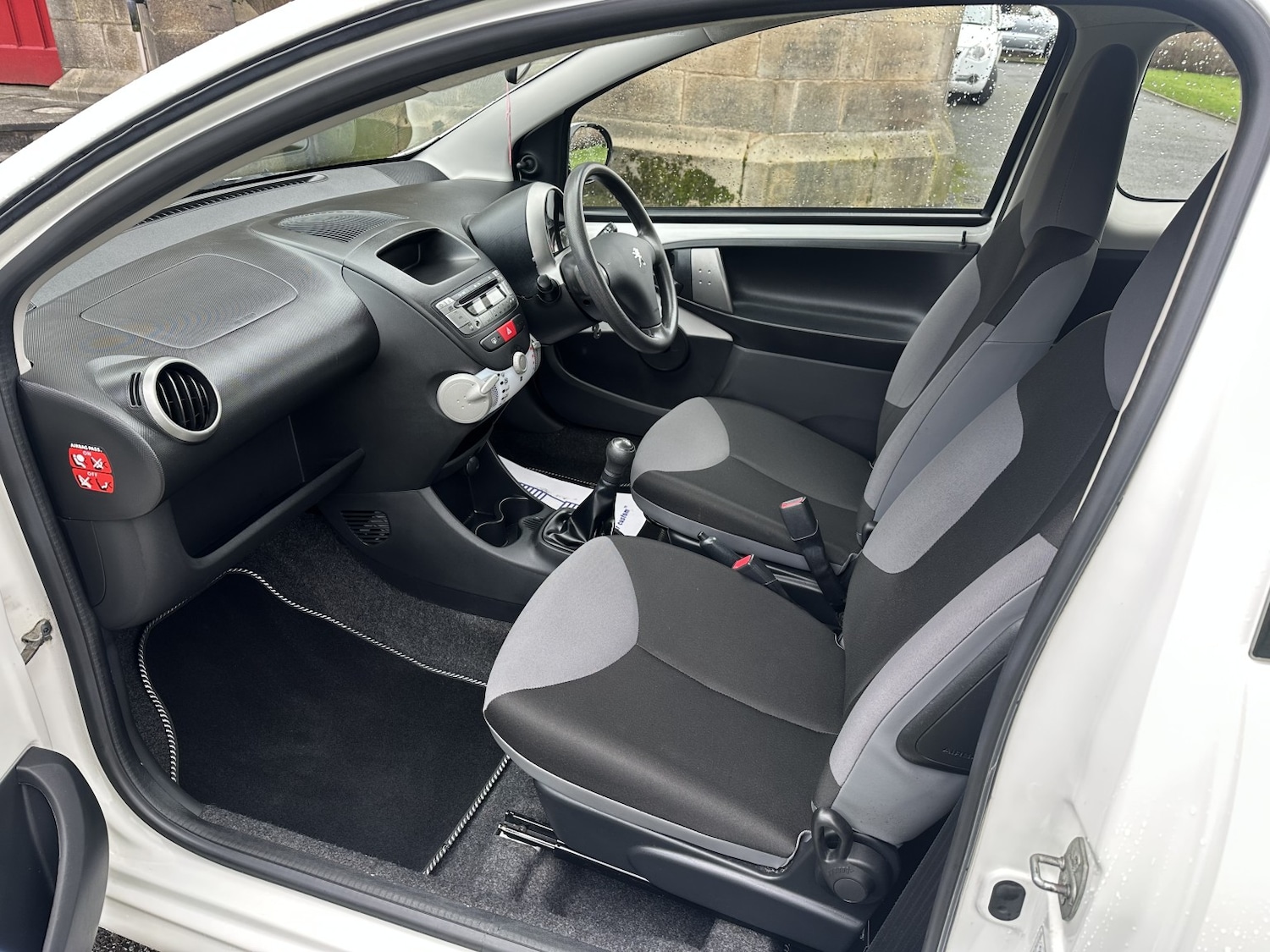 Used Peugeot 107 2014 for sale - 77535908: Photo 14