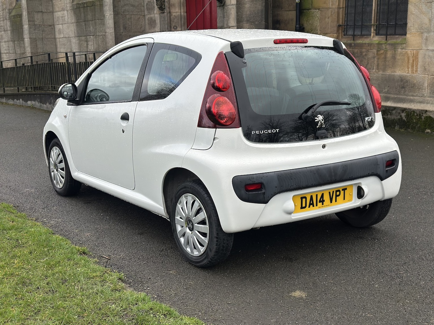 Used Peugeot 107 2014 for sale - 77535908: Photo 8