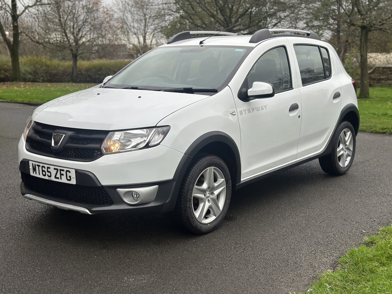 Used Dacia Sandero Stepway 2015 for sale - 76794297: Photo 10