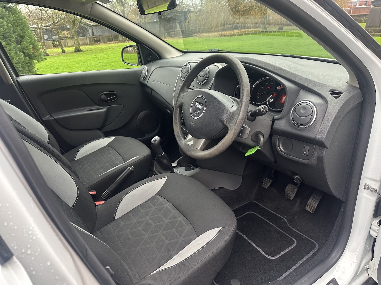 Used Dacia Sandero Stepway 2015 for sale - 76794297: Photo 14