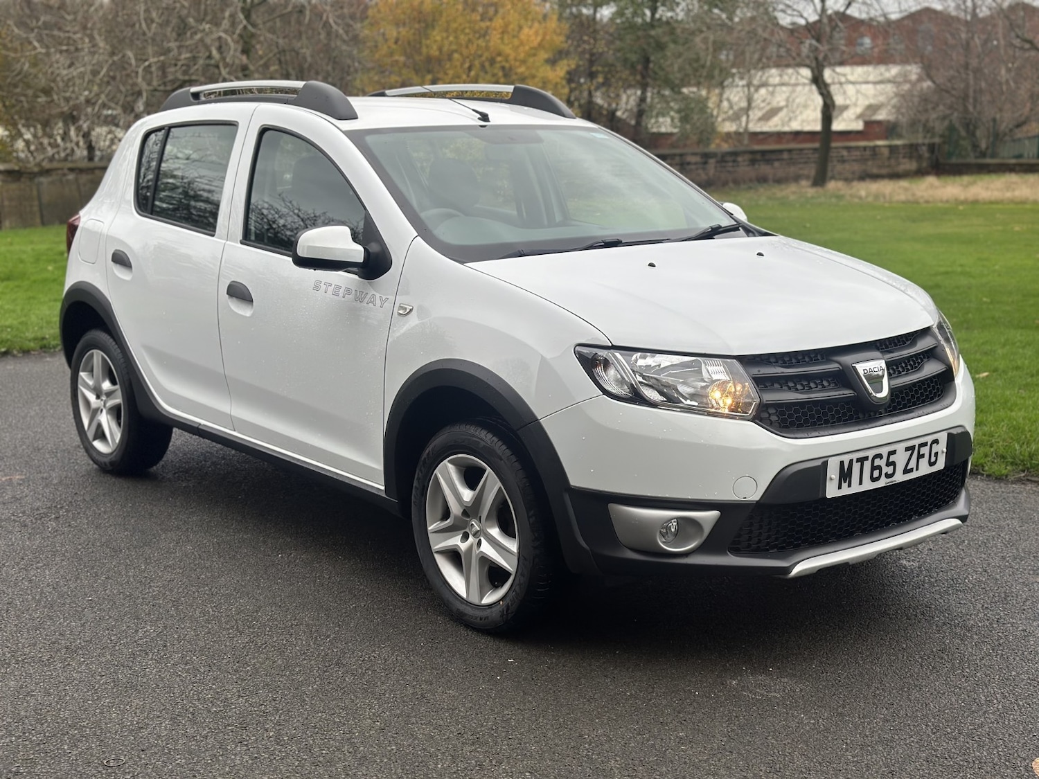Used Dacia Sandero Stepway 2015 for sale - 76794297: Photo 3