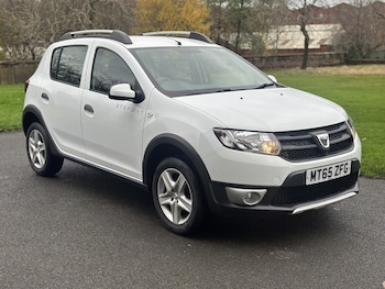 Used Dacia Sandero Stepway 2015 for sale - 76794297: Photo