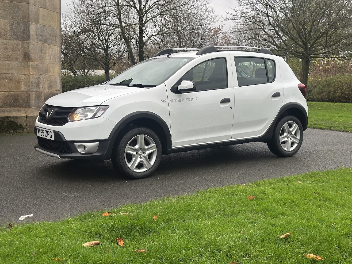 Used Dacia Sandero Stepway 2015 for sale - 76794297: Photo 9