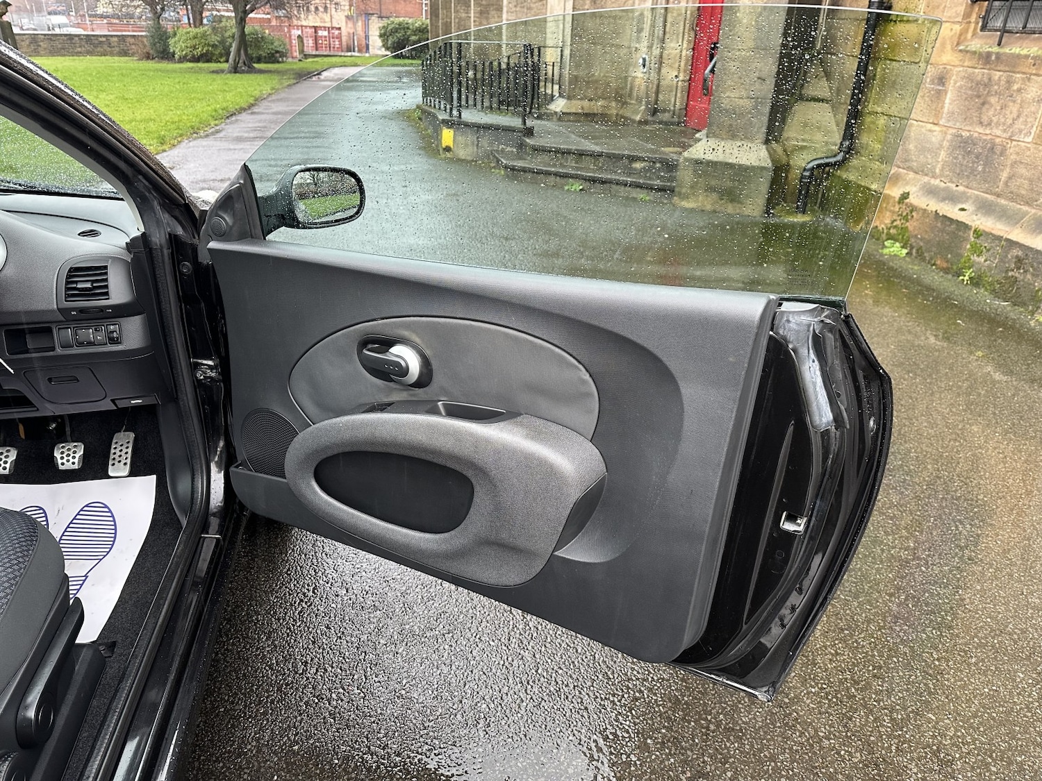 Used Nissan Micra C+C for sale - 77522025: Photo 17