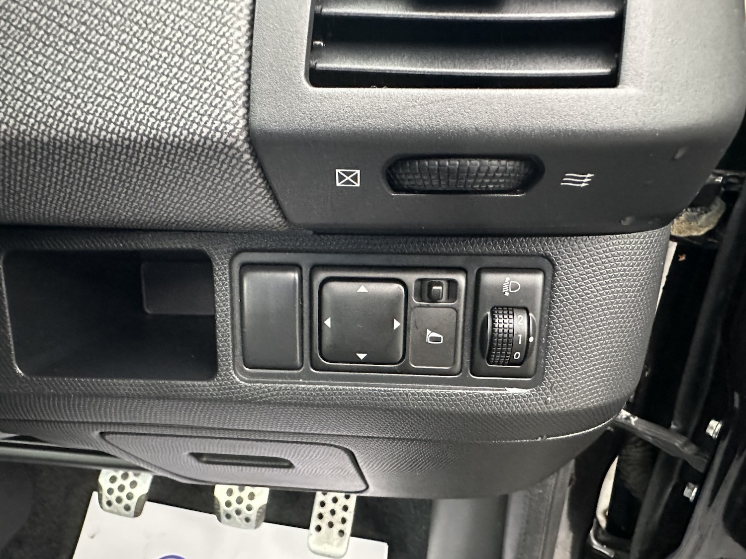 Used Nissan Micra C+C for sale - 77522025: Photo 20