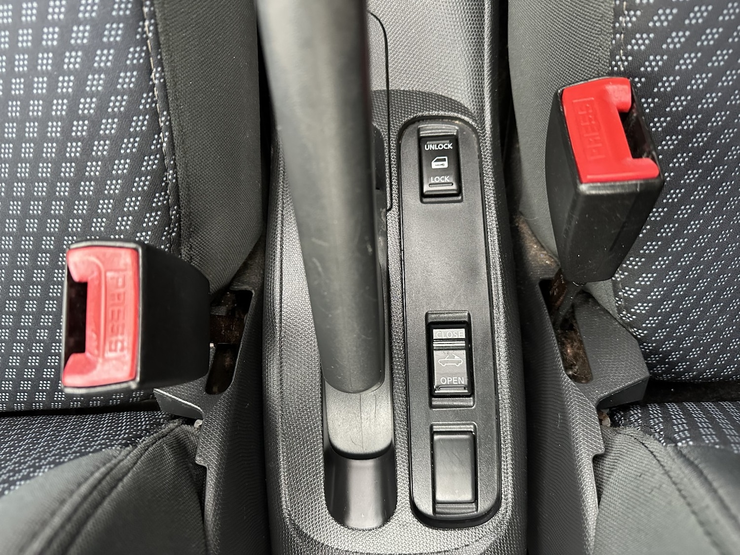 Used Nissan Micra C+C for sale - 77522025: Photo 24