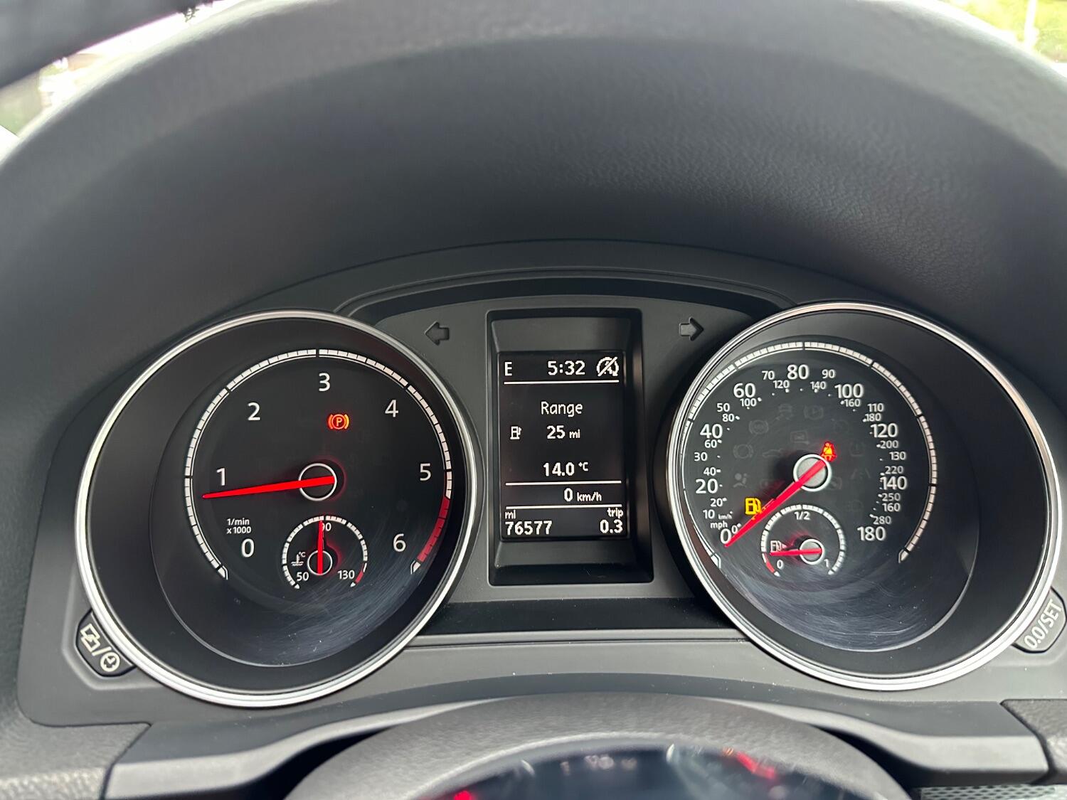 Used Volkswagen Scirocco 2014 for sale - 76794300: Photo 16