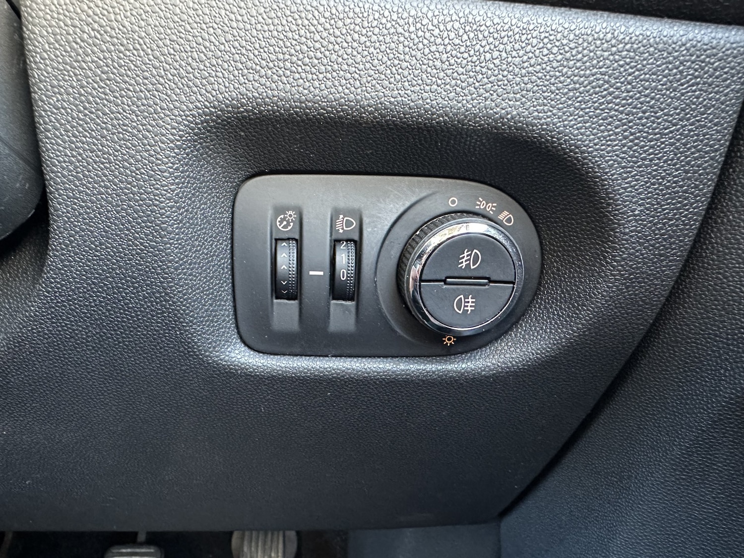 Used Vauxhall Corsa 2013 for sale - 76378995: Photo 26