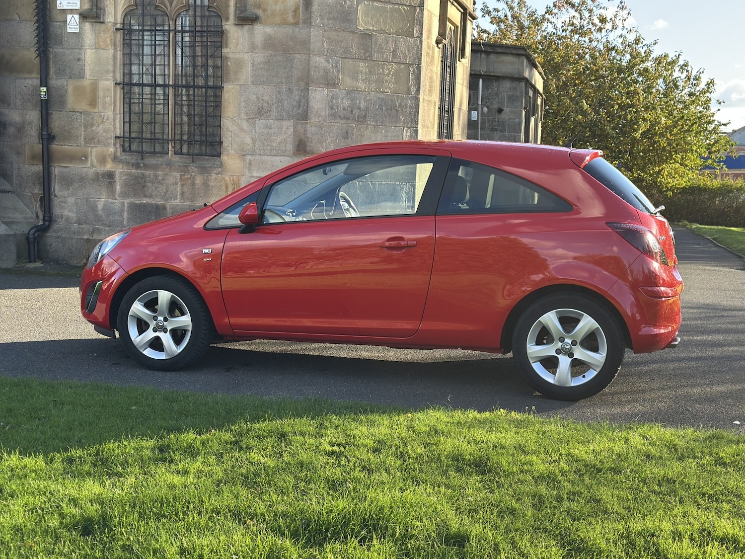 Used Vauxhall Corsa 2013 for sale - 76378995: Photo 9