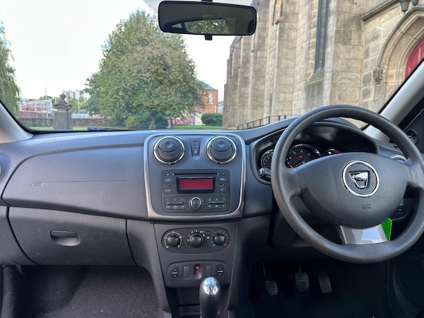 Used Dacia Sandero Stepway 2015 for sale - 75535611: Photo 11
