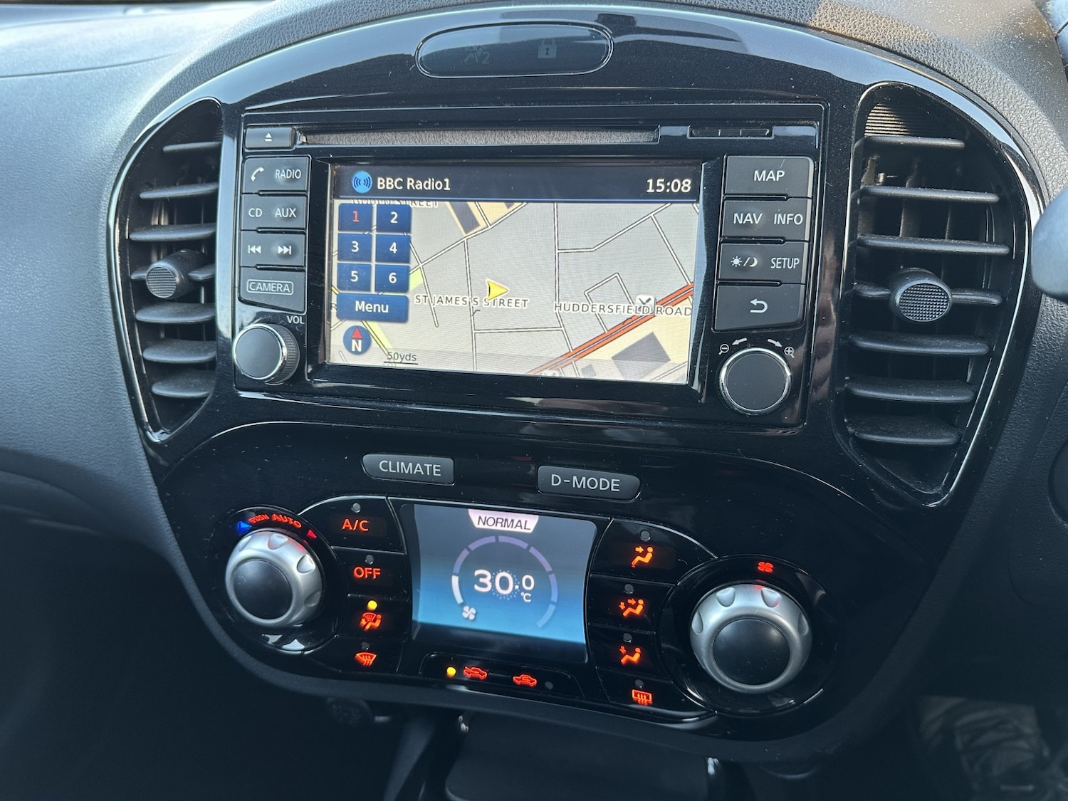 Used Nissan Juke 2015 for sale - 76931450: Photo 22