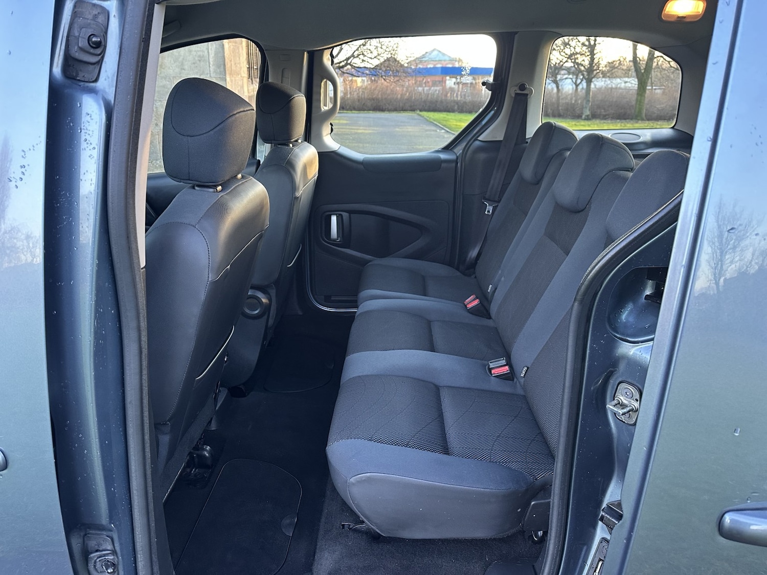 Used Peugeot Partner Tepee 2010 for sale - 77014781: Photo 14