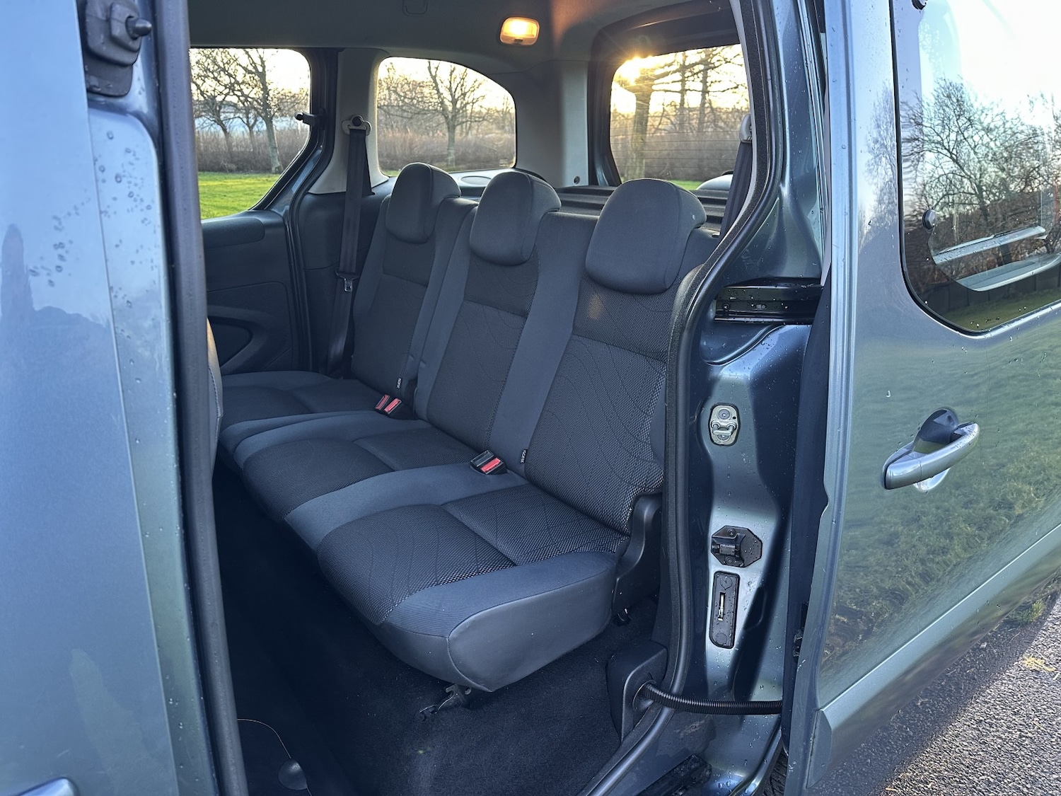 Used Peugeot Partner Tepee 2010 for sale - 77014781: Photo 15