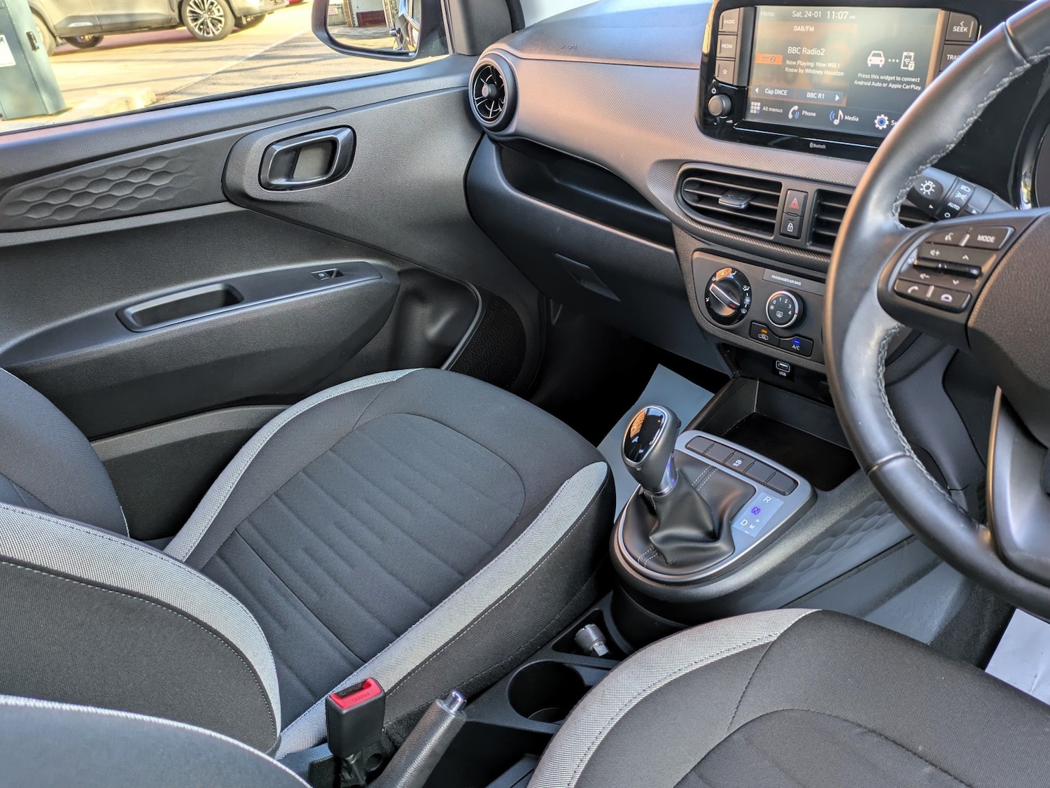 Used Hyundai i10 2022 for sale - 77313940: Photo 11