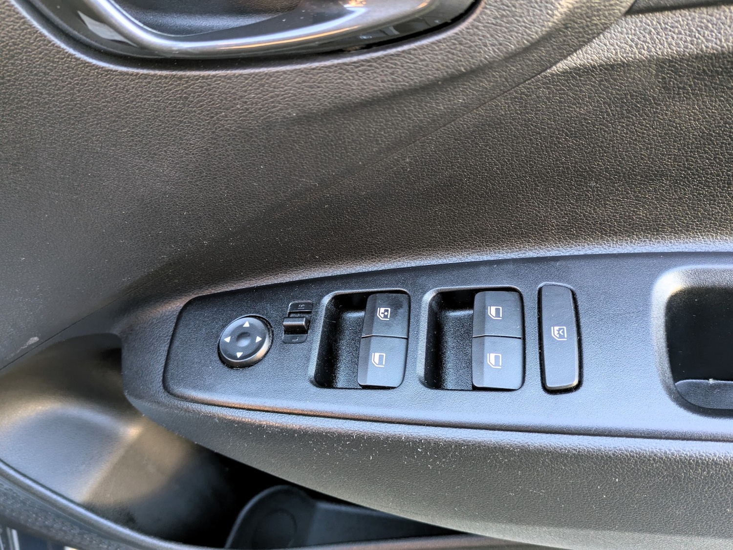 Used Hyundai i10 2022 for sale - 77313940: Photo 25