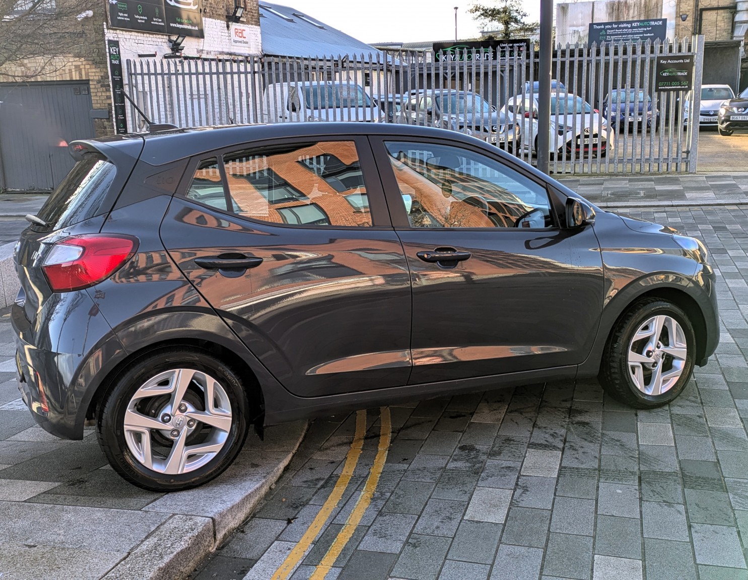 Used Hyundai i10 2022 for sale - 77313940: Photo 5