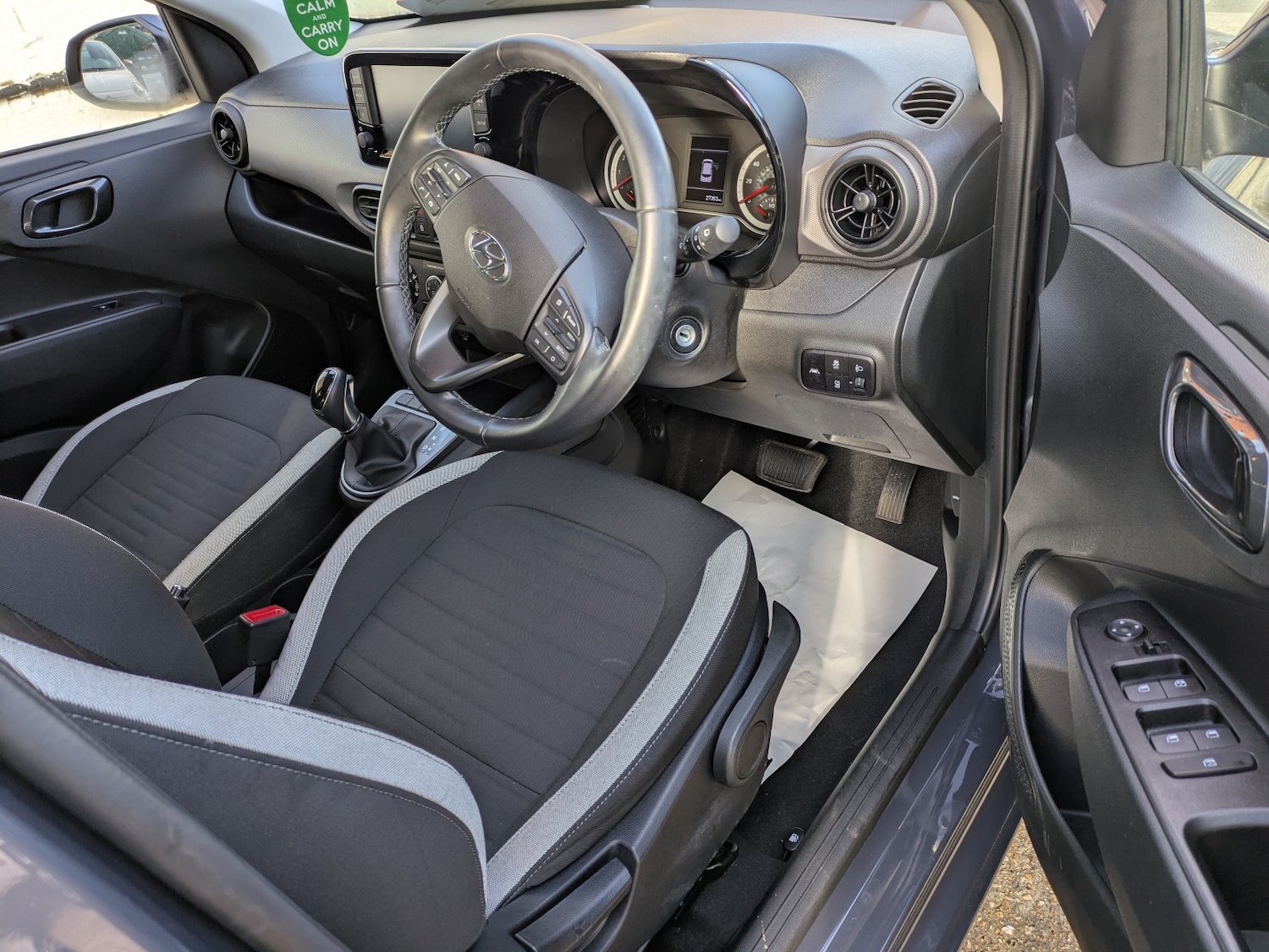 Used Hyundai i10 2022 for sale - 77313940: Photo 9