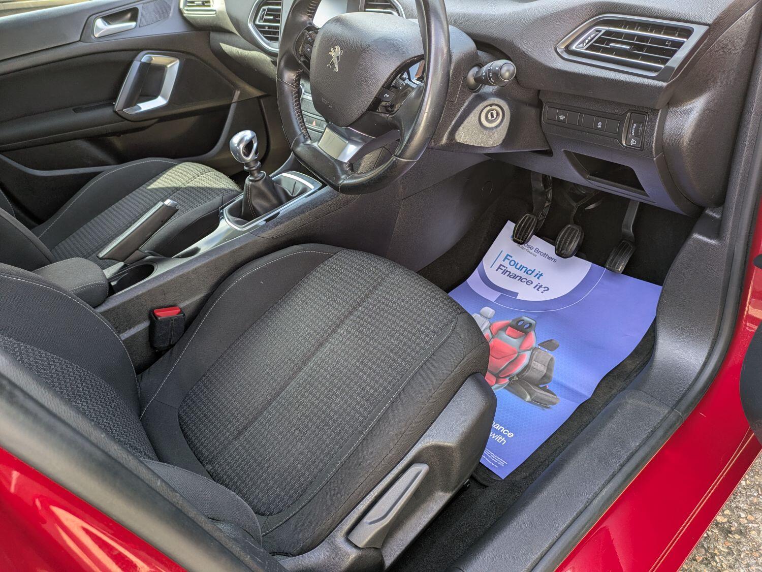 Used Peugeot 308 SW 2019 for sale - 76794222: Photo 10