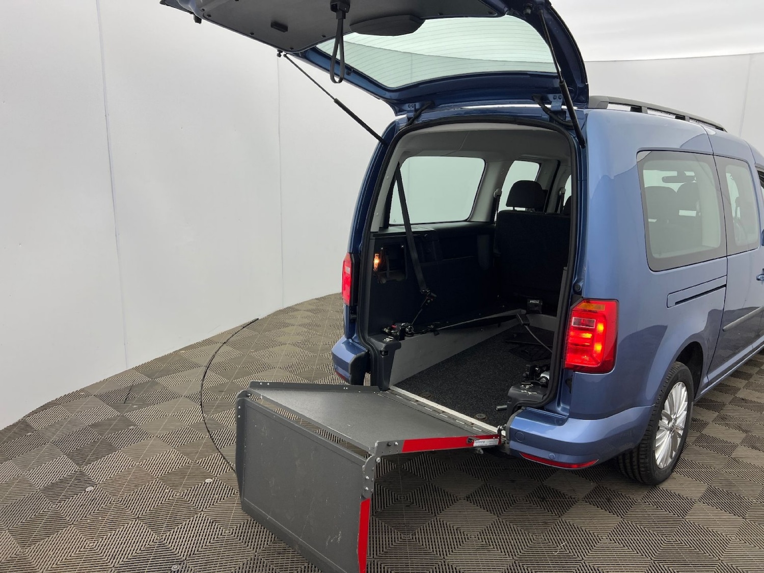 Used Volkswagen Caddy Maxi Life 2020 for sale - 77289124: Photo 14