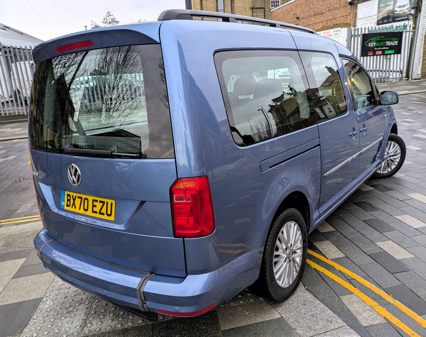 Used Volkswagen Caddy Maxi Life 2020 for sale - 77289124: Photo 3