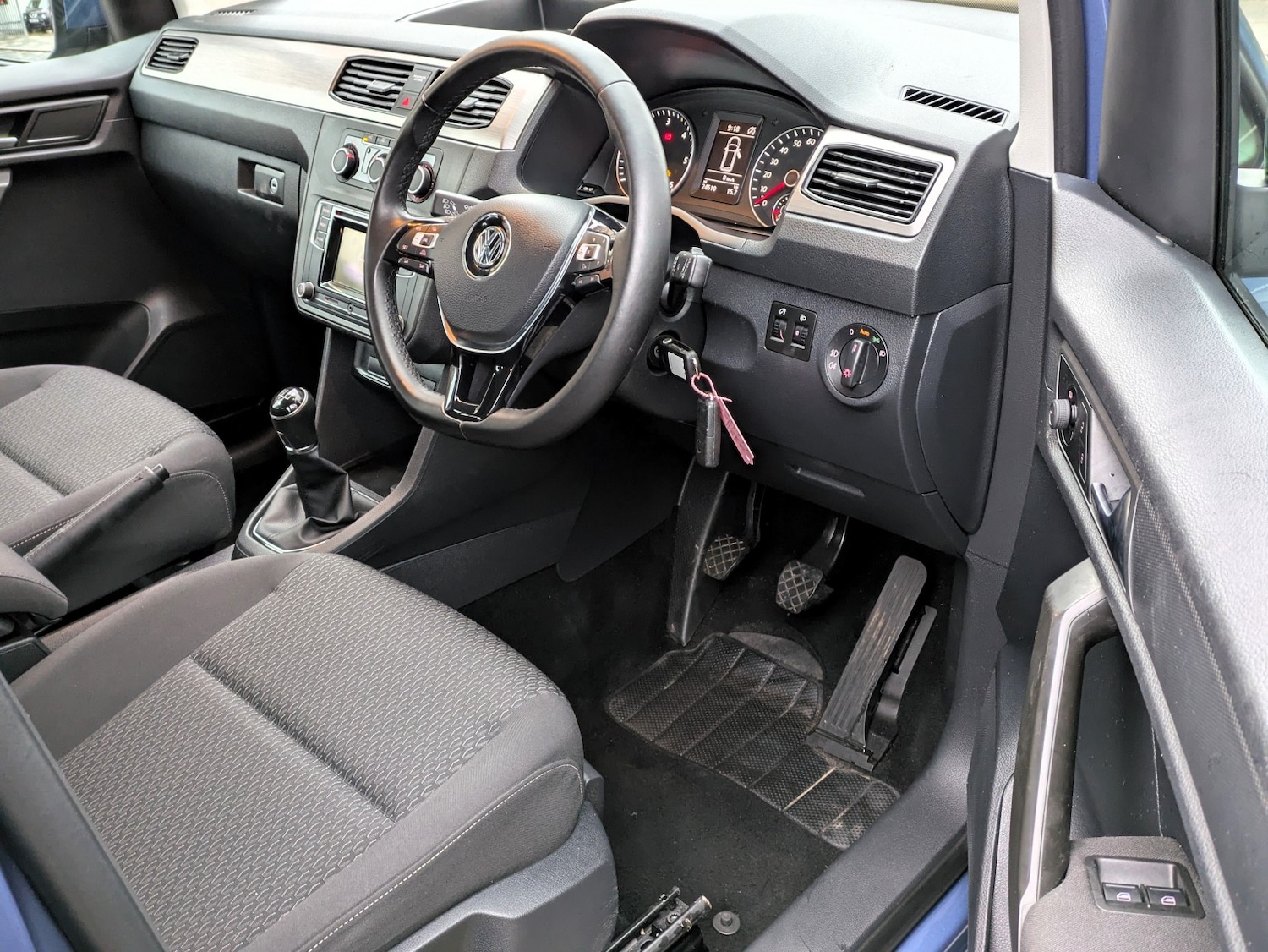 Used Volkswagen Caddy Maxi Life 2020 for sale - 77289124: Photo 8