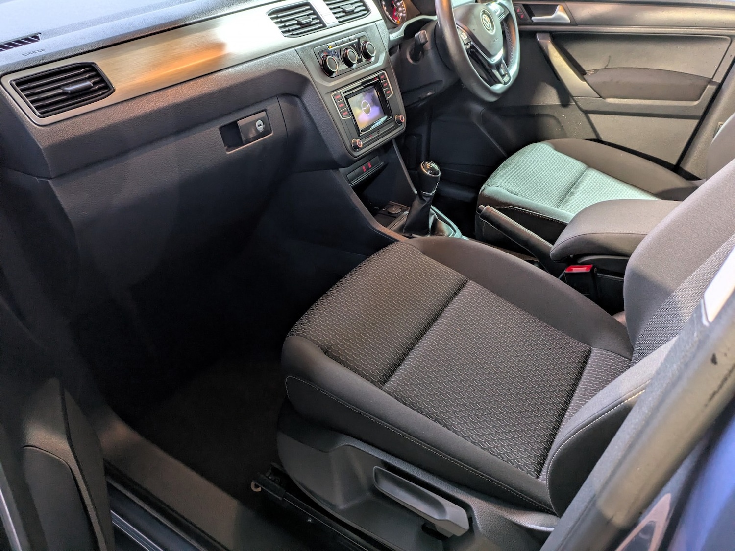 Used Volkswagen Caddy Maxi Life 2020 for sale - 77289124: Photo 9