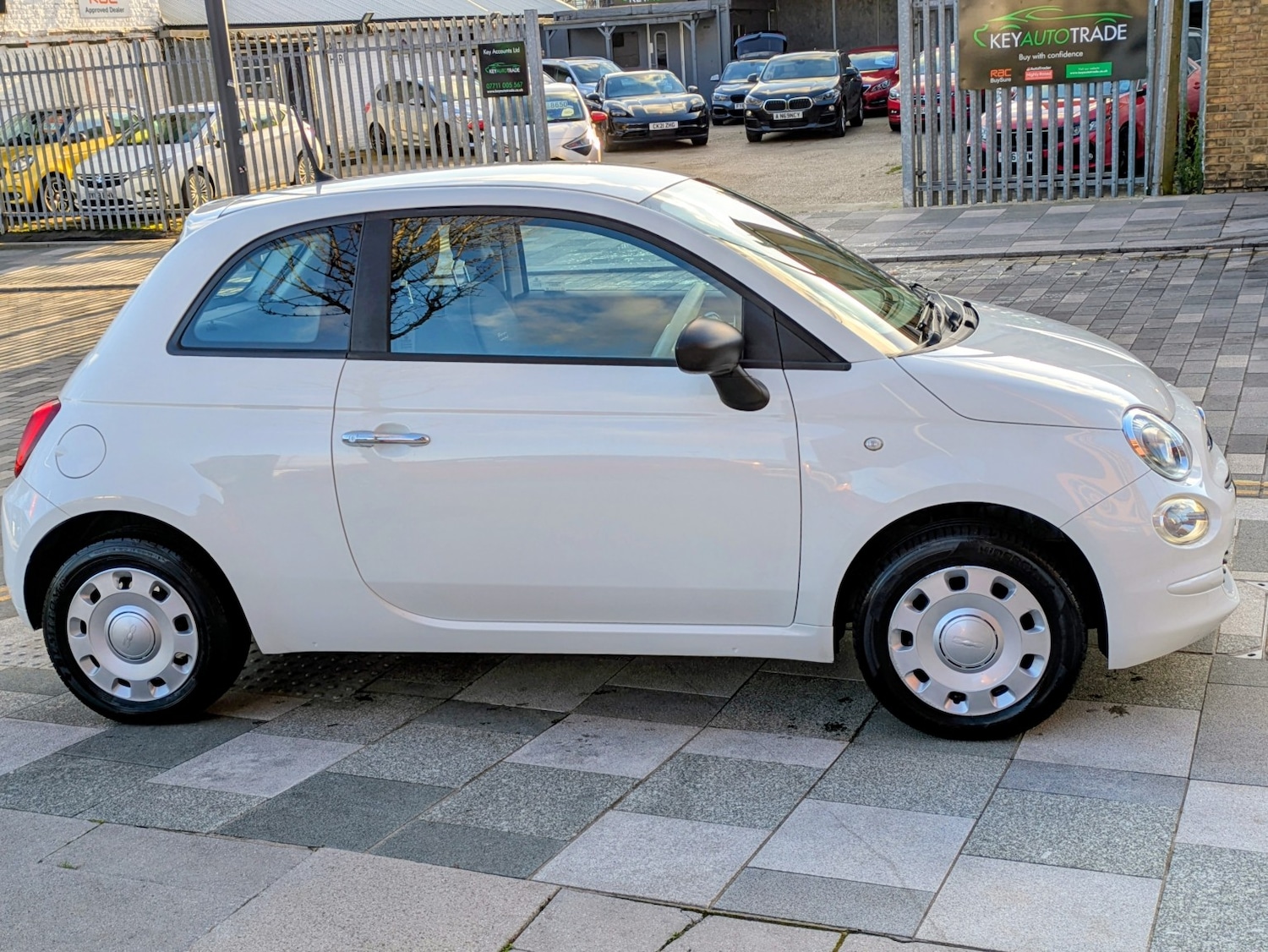 Used Fiat 500 2017 for sale - 76769852: Photo 5
