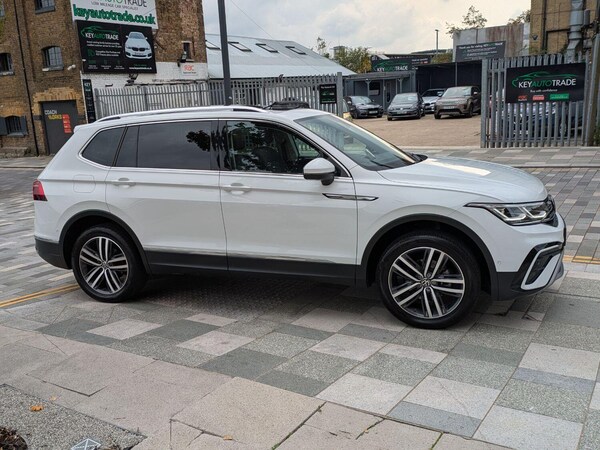 Used Volkswagen Tiguan Allspace 2023 for sale - 72899887: Photo 5