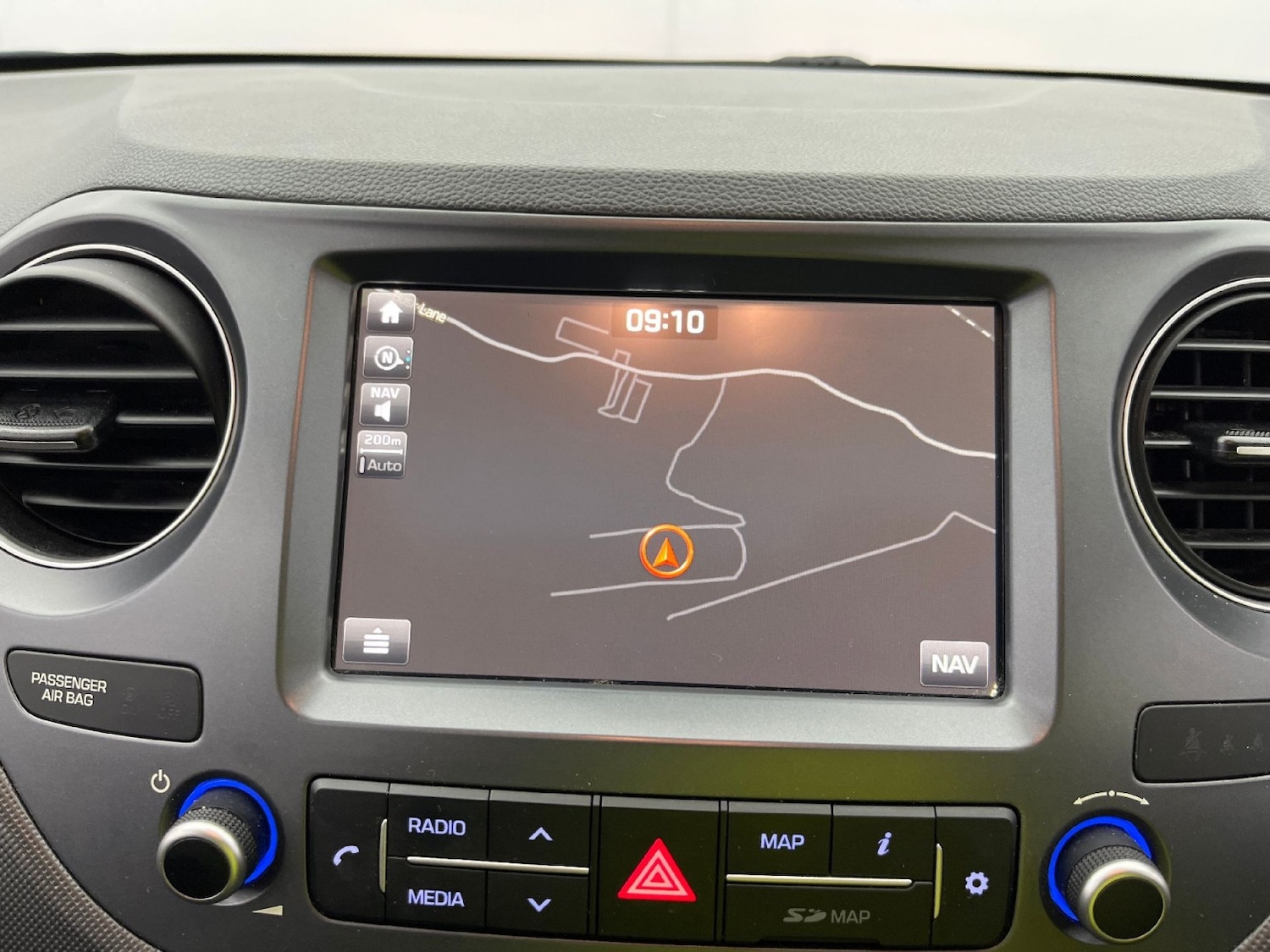 Used Hyundai i10 2018 for sale - 77609895: Photo 12