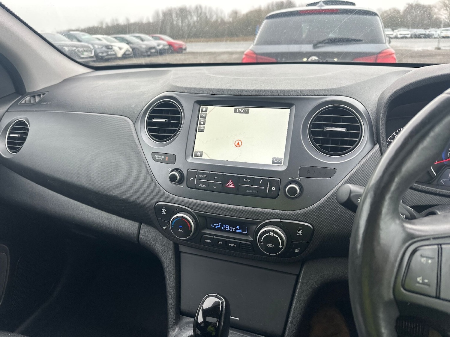 Used Hyundai i10 2018 for sale - 77609895: Photo 13