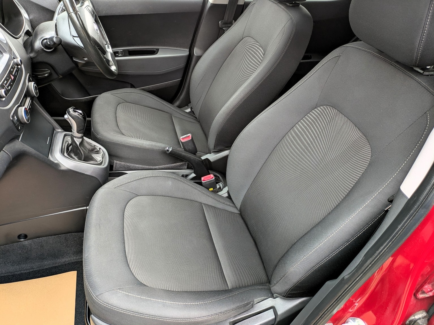 Used Hyundai i10 2018 for sale - 77609895: Photo 24