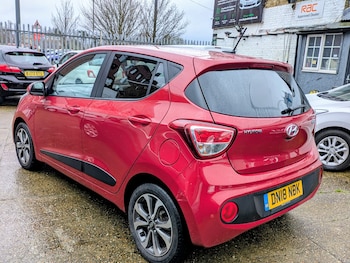Used Hyundai i10 2018 for sale - 77609895: Photo