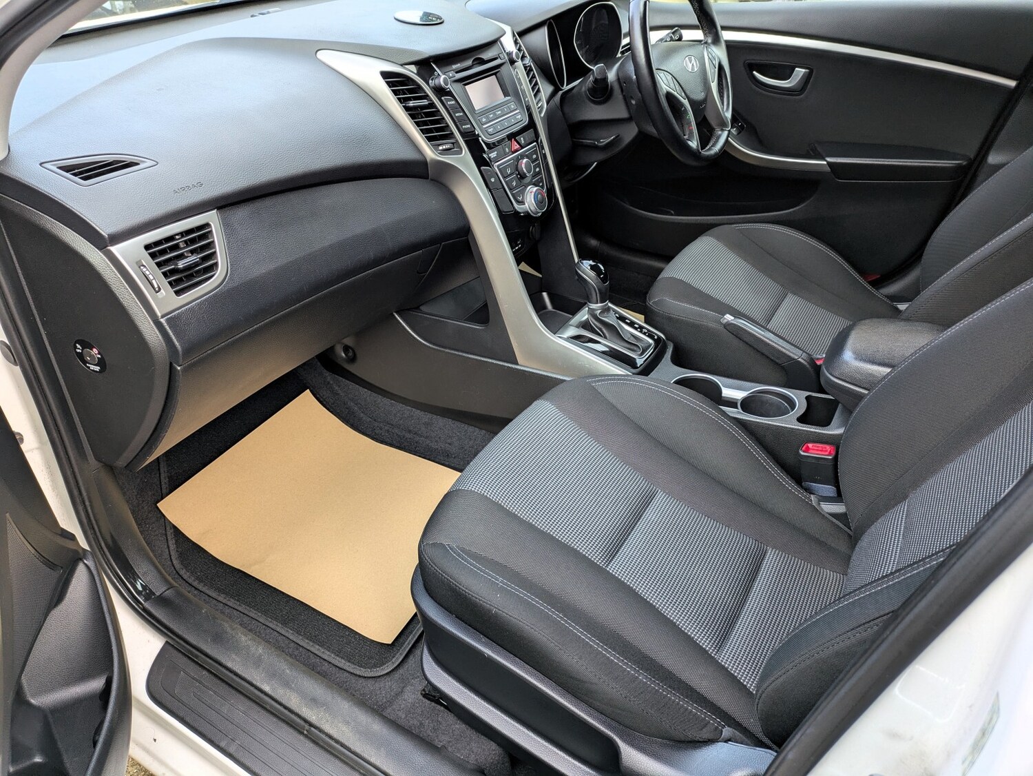 Used Hyundai i30 2013 for sale - 77555051: Photo 11