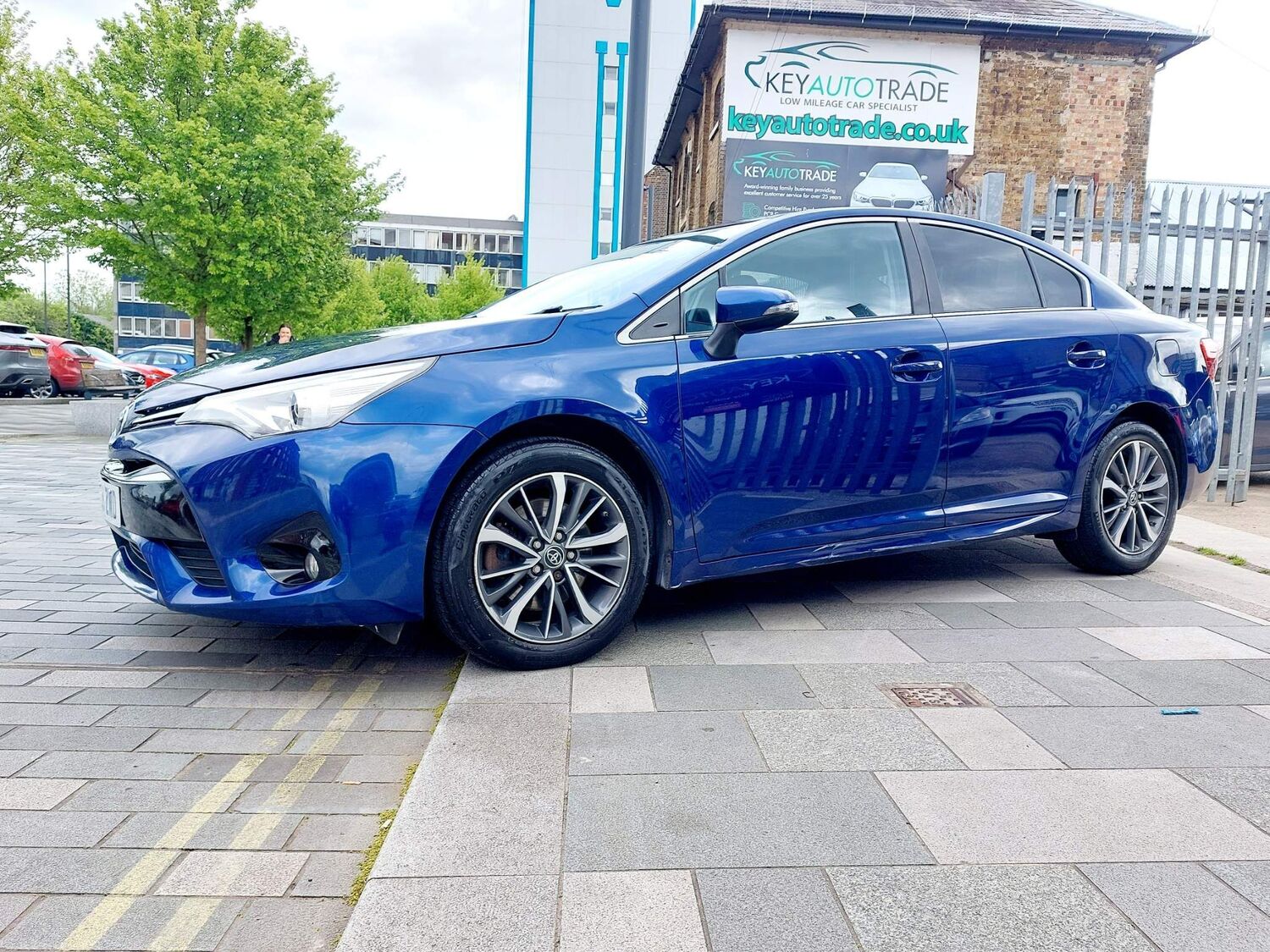 Used Toyota Avensis 2015 for sale - 76329774: Photo 4